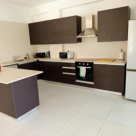 Appartement With Amazing Location