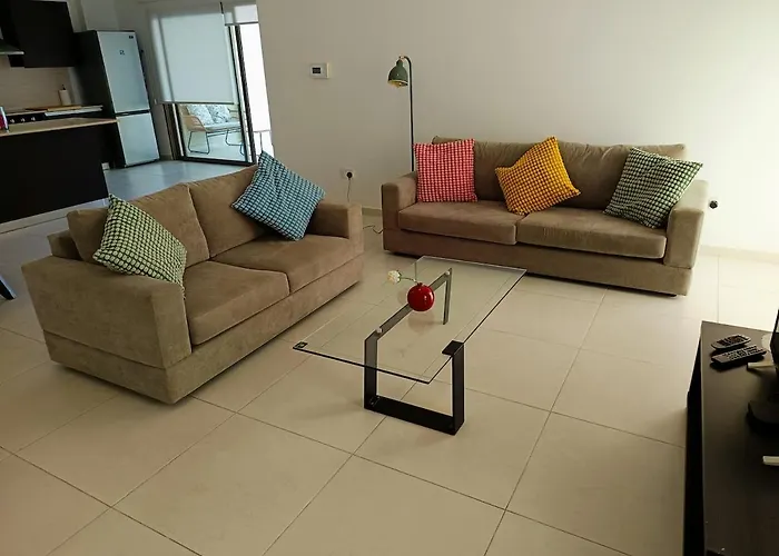 With Amazing Location Appartement