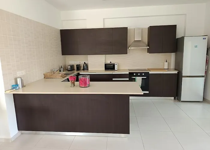 With Amazing Location Appartement