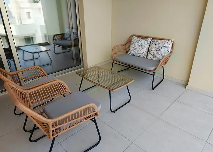 Appartement With Amazing Location *